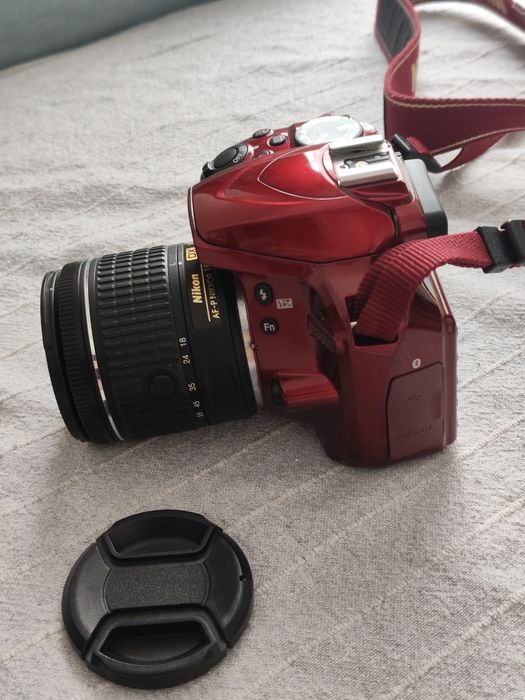 Aparat foto DSLR Nikon D3400 + geanta