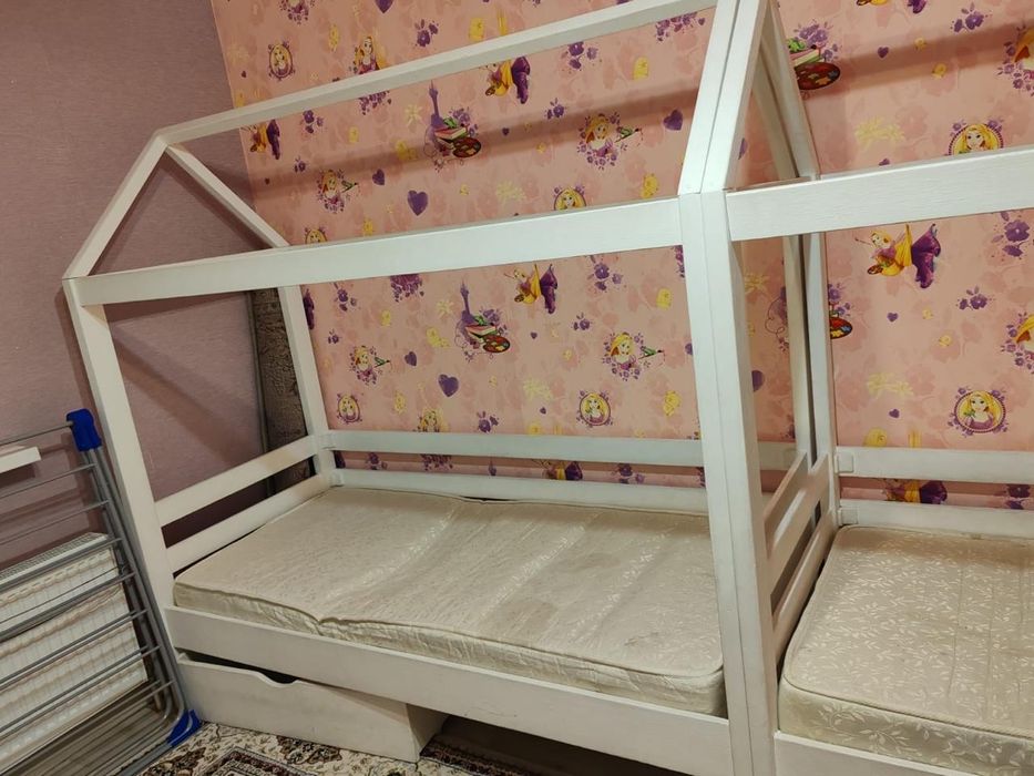 Детский кровати в хорошем состоянии