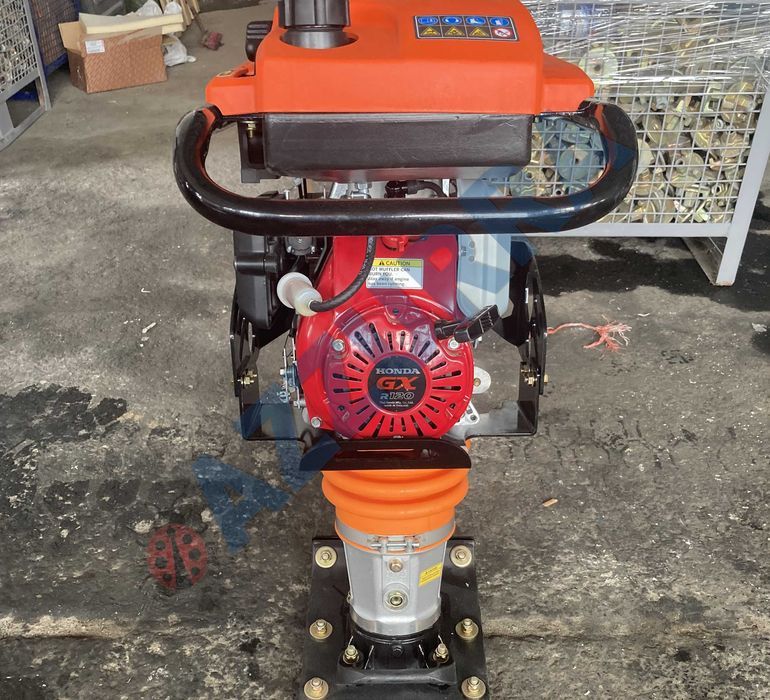 MAI COMPACTOR Italia motor Honda