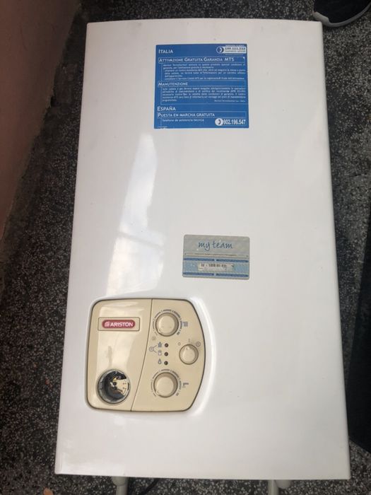 Газов котел Аристон уно