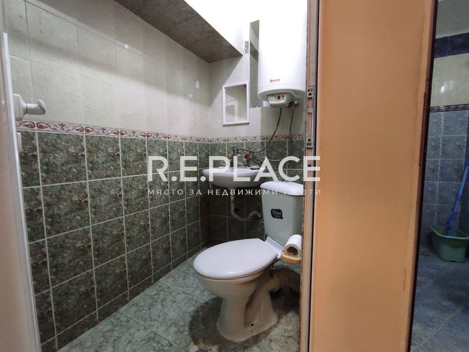 Продава се Тристаен апартамент в Варна, Център - 92 кв.м за 2495 €/кв.м - Снимка #12