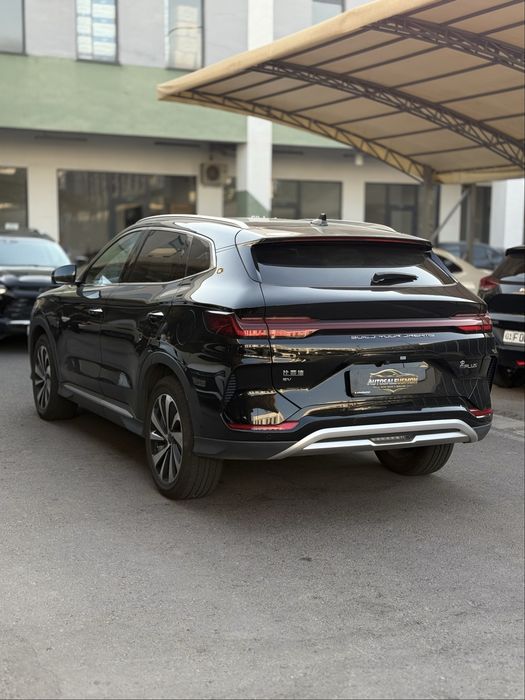 BYD Champion 605km Avtomat Full 2023Yil Rangi Qora rang Xolati zor