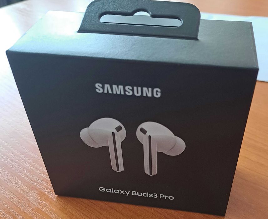Продавам чисто нови Galaxy Buds 3 Pro