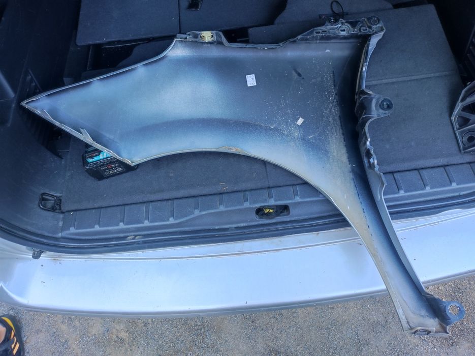 Десен калник за Пежо-5008