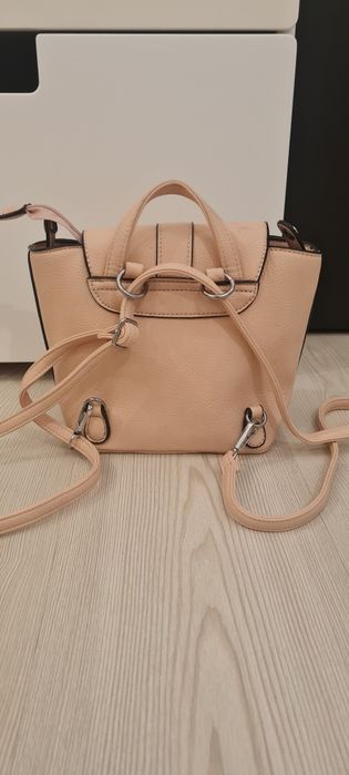 Gentuța tip ghiozdan