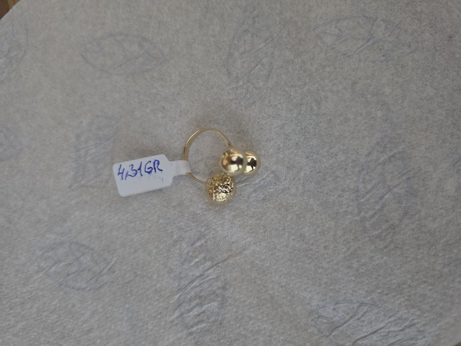 Inel cu bile, 4,31g, aur, 14K