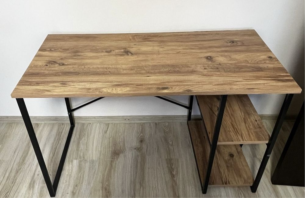 Birou modern stil industrial – blat lemn + structură metalică
