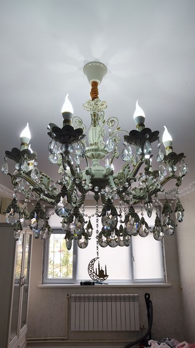 Продам люстру в зал за 15000 тенге