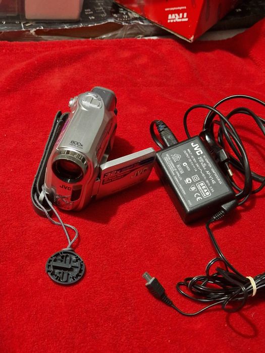Aparat Photo  / camera digitala JVC perfect funcționala
