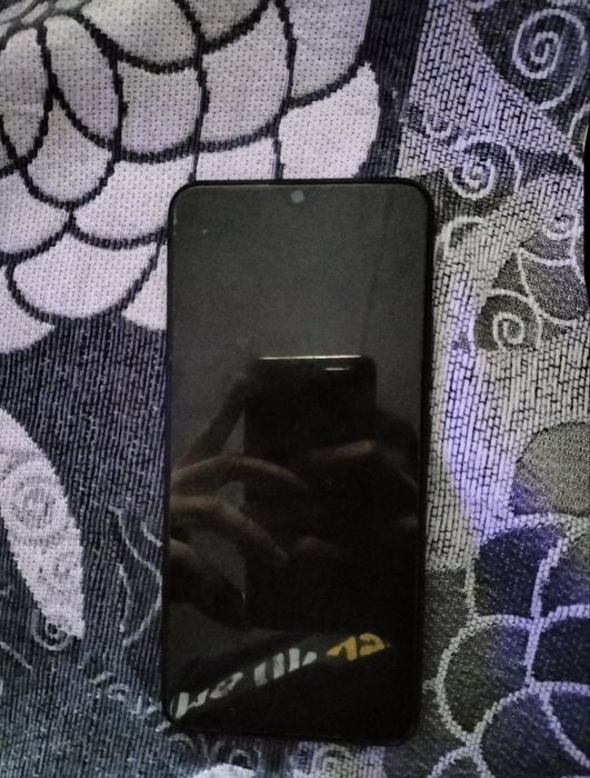 Смартфон Vivo y19