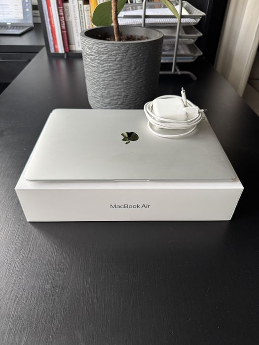 Apple Mac Book Air 13