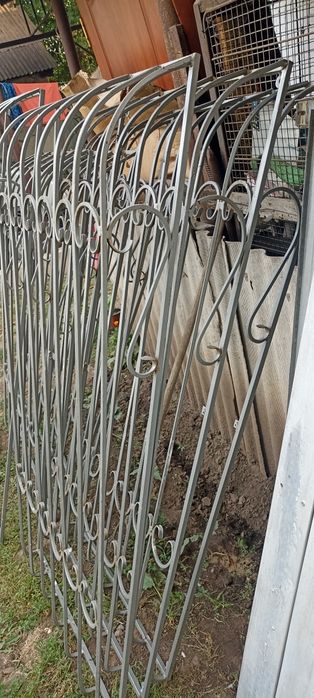 Продам решетки на окна цена за все