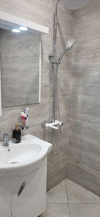 Дава се под наем Тристаен апартамент в София, Дървеница - 120 кв.м за 648.21 € - Снимка #10