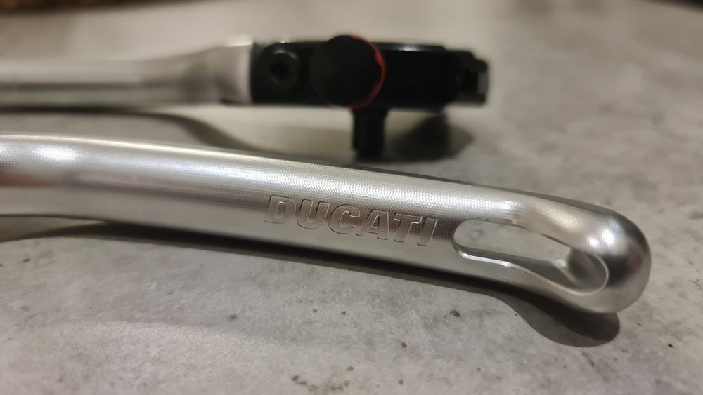 Manete frana ambreiaj Rizoma Ducati Scrambler manere leviere Panigale