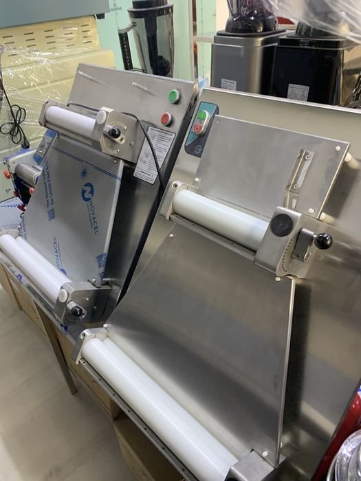 Somsa va xamir yoyib beradigan raskatka aparat