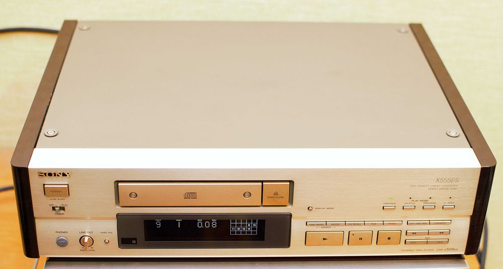 Проигрыватель компакт дисков CD Sony CDP-X555ES