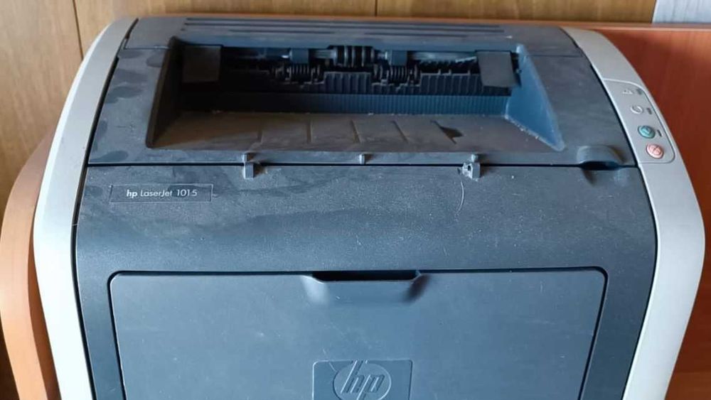Продам принтер HP 1015 рабочий