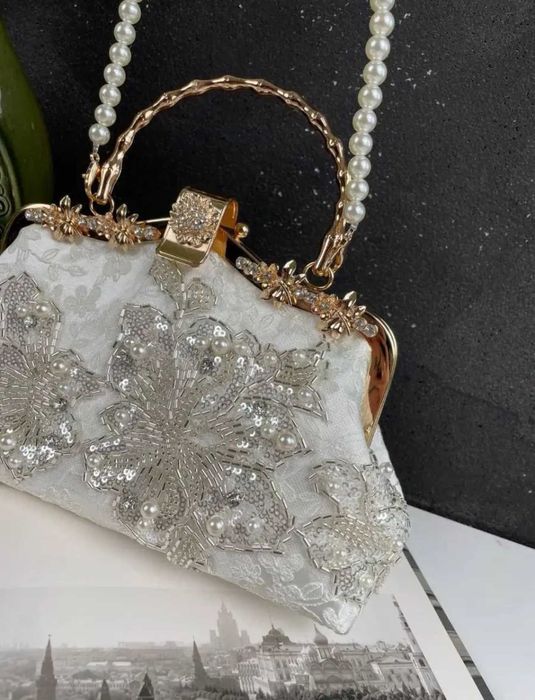 нова чанта с мъниста