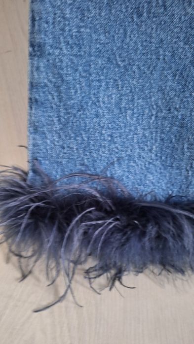 Blugi Trendyol cu pene