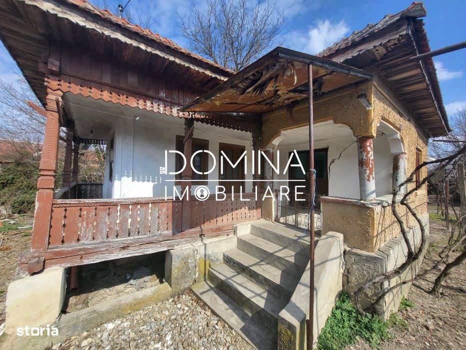 Vanzare casa si teren intravilan in comuna Arcani, sat Campofeni