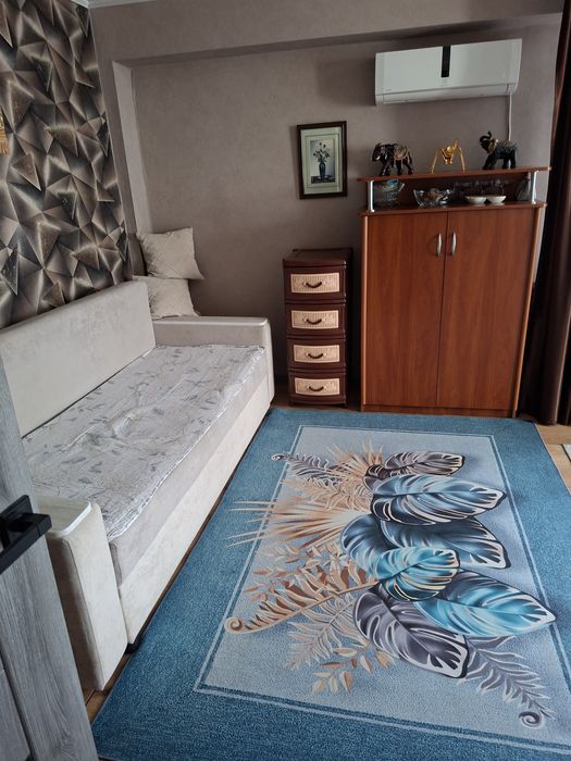 Продам 2х комн.кв в районе площади Ушанова