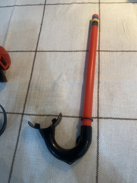 Очки и трубка для плавания