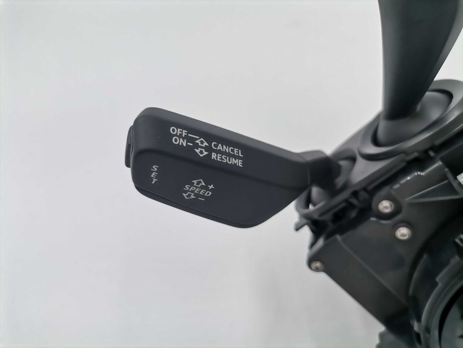 Нов Превключвател Волан Мигачи Чистачки Audi TT RS 8S 8S0907129AH