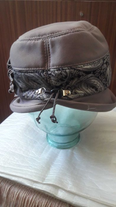Продается женская тканевая шляпа размер 58