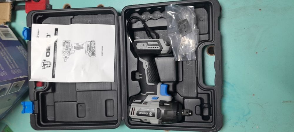 DeWalt Makita Bosch Worx Crown