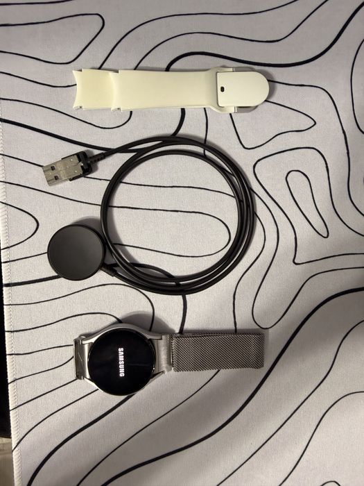 Продам Galaxy Watch 4 ТОРГ!!!