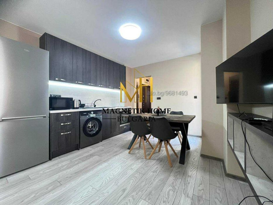 Магнетичен двустаен апартамент след основен ремонт до Мол Плаза