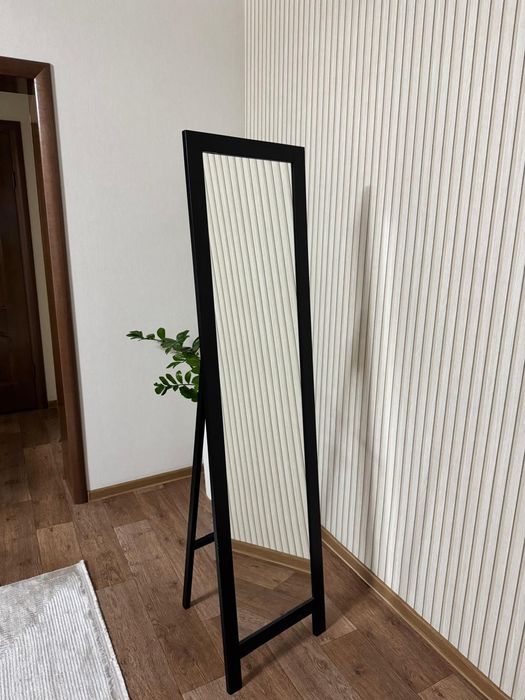 Напольное зеркало IKEA