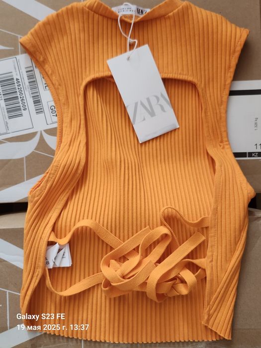 Топ в рубчик, Zara