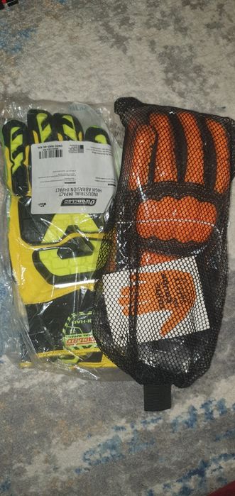 СРОЧНО продаю защитные перчатки