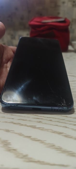 Продаются телефоны