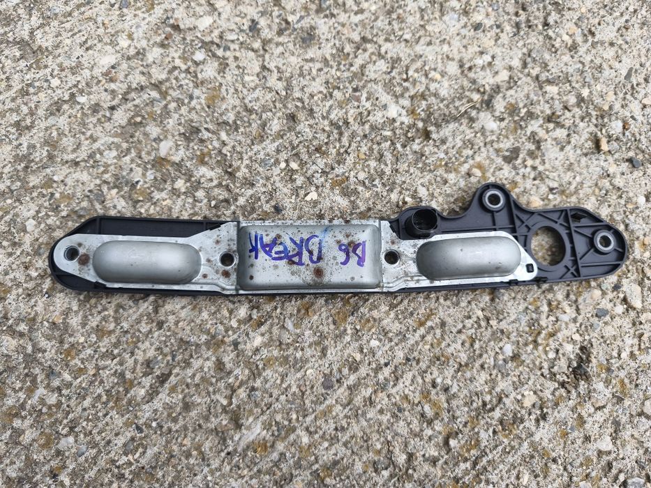 Mâner haion cu switch și becuri număr Volkswagen Passat B6 break