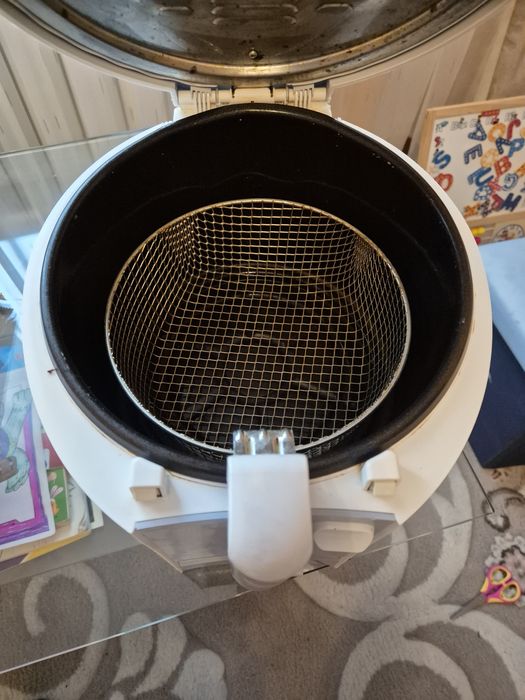 Friteuză Ulei Phillips
Philips HD6103/70 HD6103/70 Fri