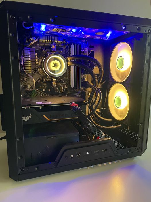 Unitate PC Calculator Gaming Ryzen 7