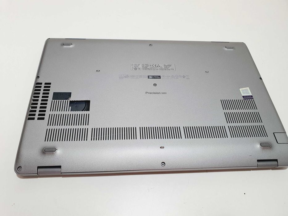 Workstation Dell Precision 3551