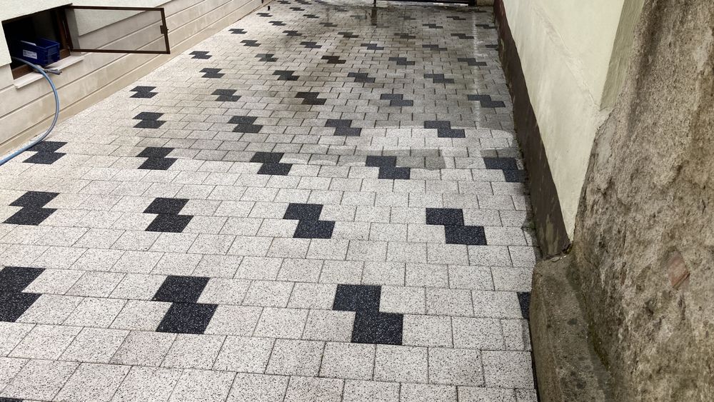 Spalat/curatat/intretinut pavaje/fatade/alei/terase/garduri