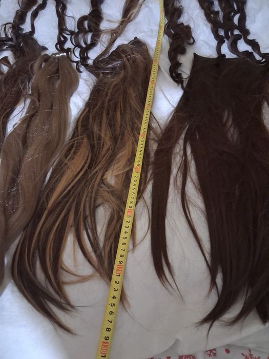 Продавам коса кичури