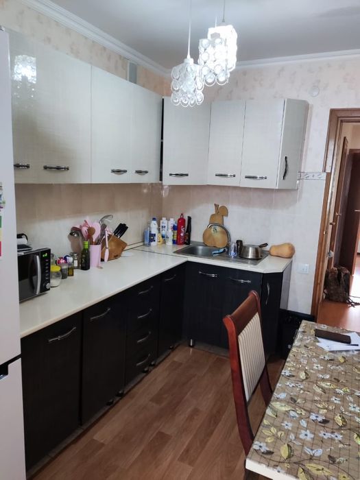 Продам квартиру  3 комнатную