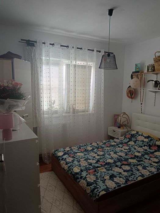 4 CAMERE | 78 MP | 2 Băi | Parcare |  Confectii