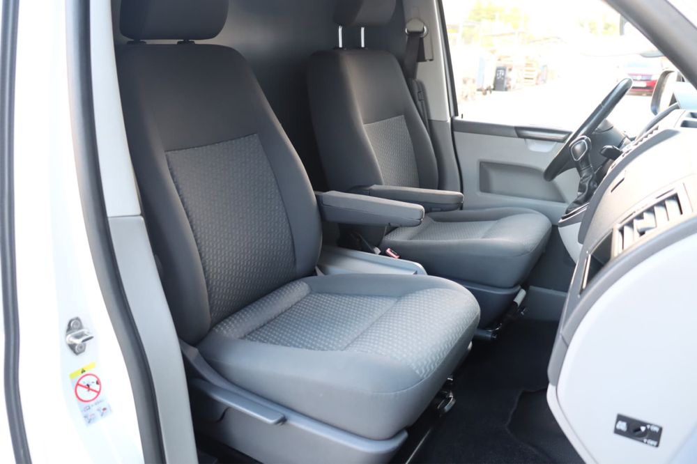 Volkswagen Transporter /DSG/Navi/Invertor 220/Webasto/Camera/Parktronic