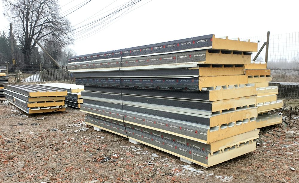 Depozir panouri sandwich panou Ruginoasa