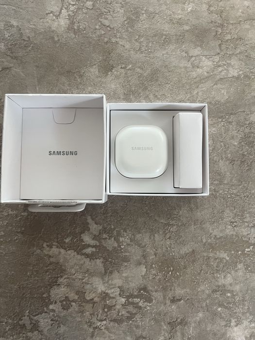 Слушалки: Samsung galaxy buds 2