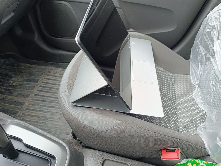 Sony Vaio Fit 16A core 5-4200