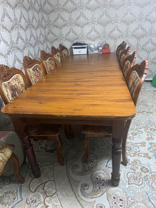 Продам стол и стулья