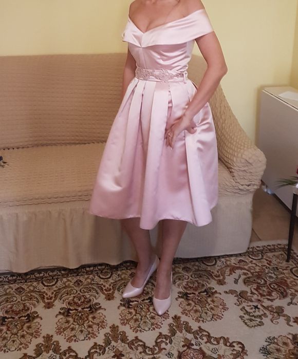 Model deosebit material premium