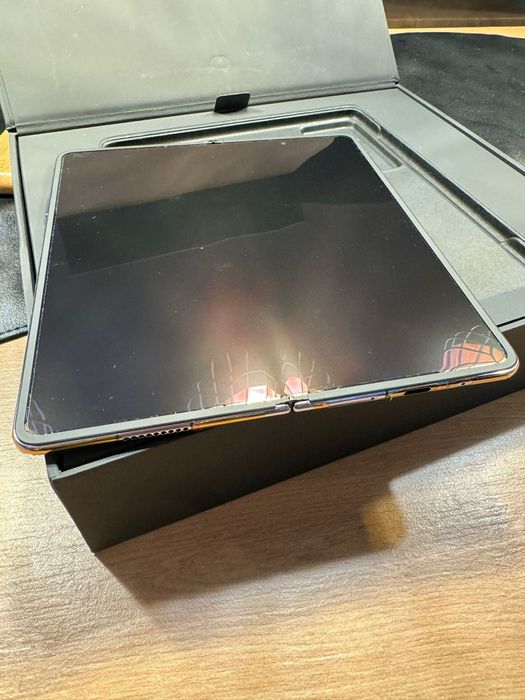 Honor Magic V2 512Gb 16GB RAM Purple